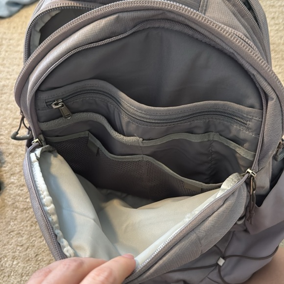 The North Face Borealis Backpack - Picture 7 of 7